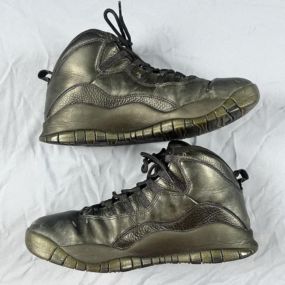 Nike Air Jordan 10 Retro NYC Men’s Size 10 Black Basketball Sneakers 310805-012